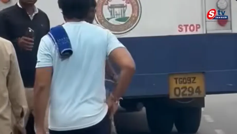 ఓల్డ్‌సిటీలో విషాదం: RTC Bus, Scooter Collision Youth Dies on the Spot!
